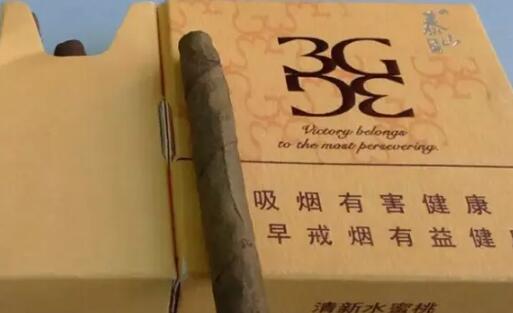 免税庐山香烟多少钱一条
